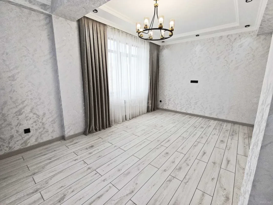 Satılır 2 otaqlı mənzil 63 m²