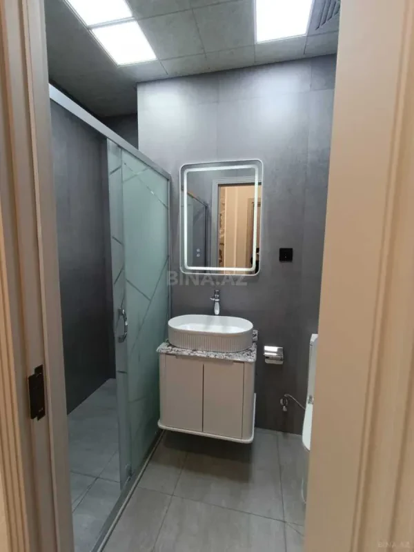 Satılır 2 otaqlı mənzil 63 m²