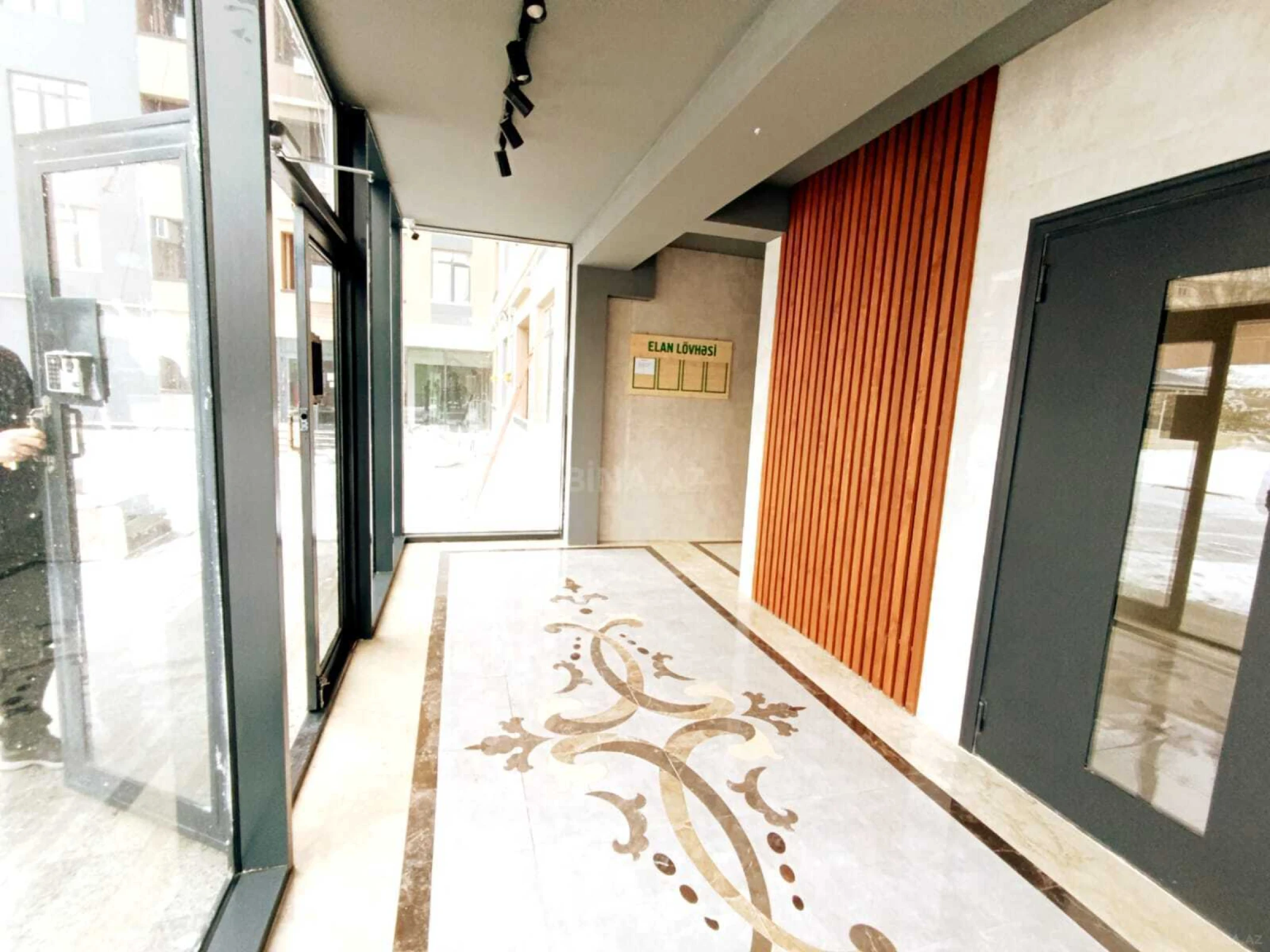 Satılır 2 otaqlı mənzil 63 m²