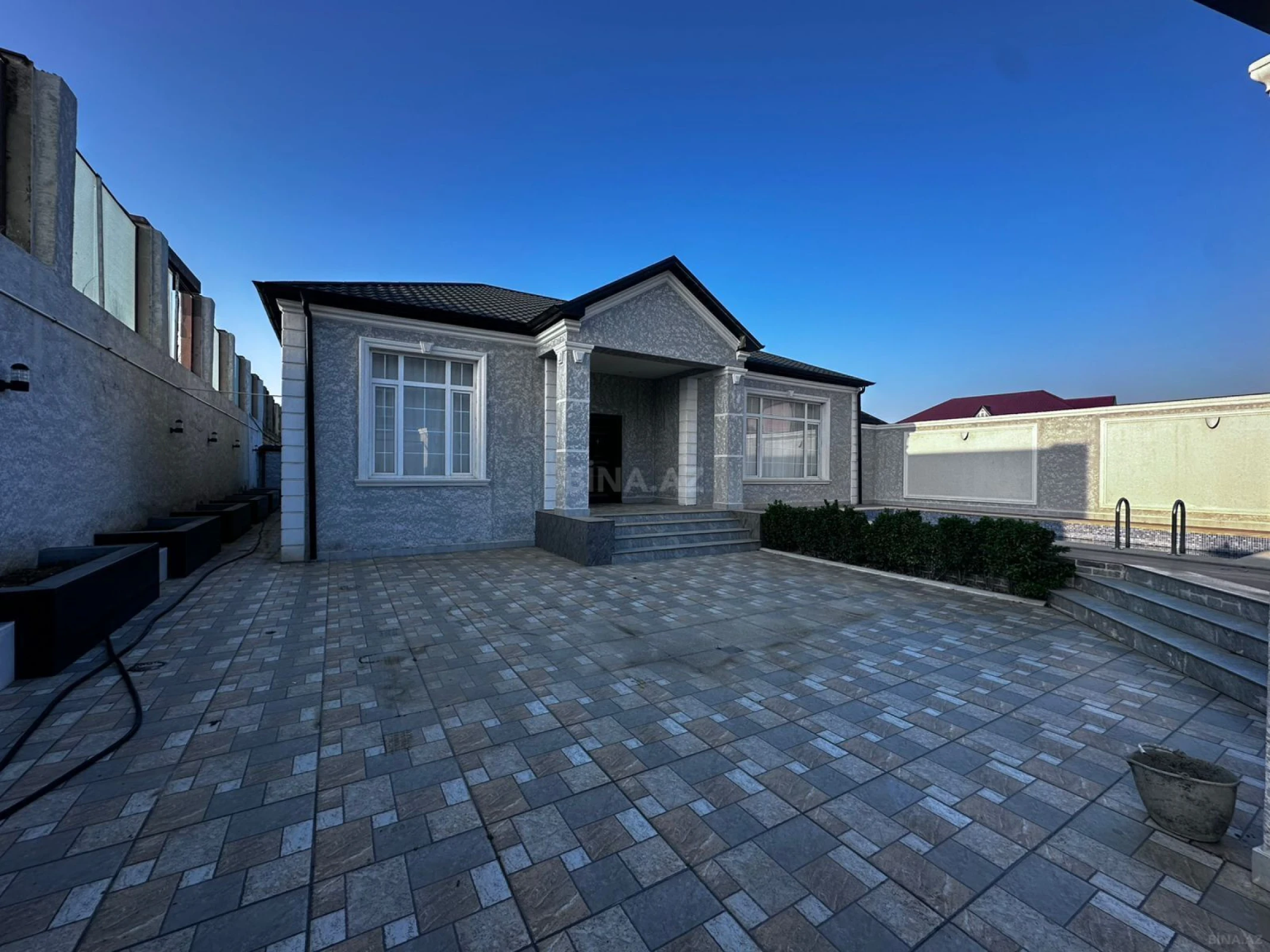Satılır 3 otaqlı həyət evi 190 m²