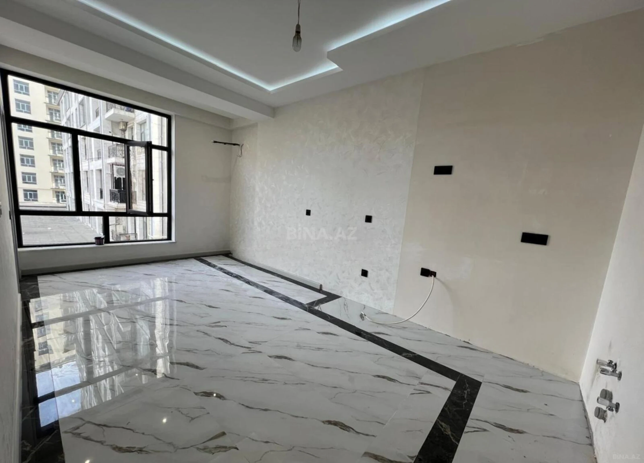 Satılır 3 otaqlı mənzil 117 m²
