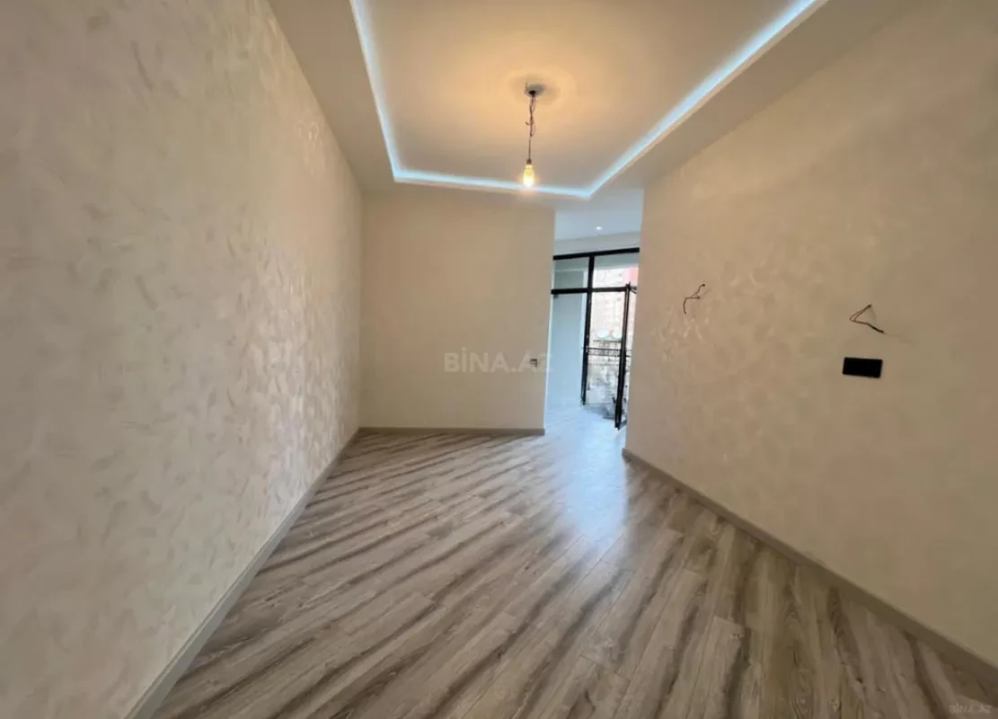Satılır 3 otaqlı mənzil 117 m²