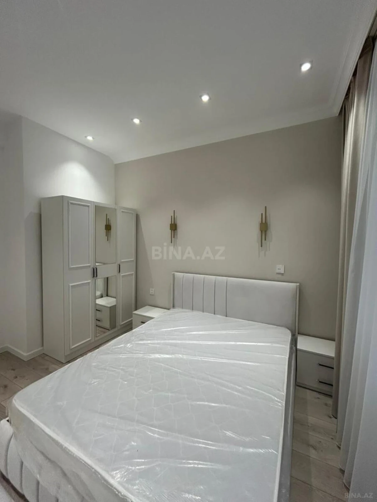 Satılır 2 otaqlı mənzil 56 m²