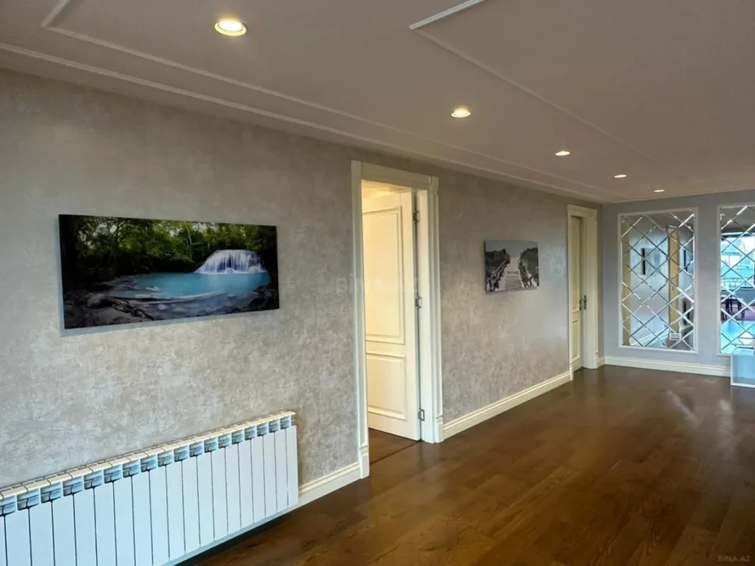 Satılır 6 otaqlı həyət evi 500 m²