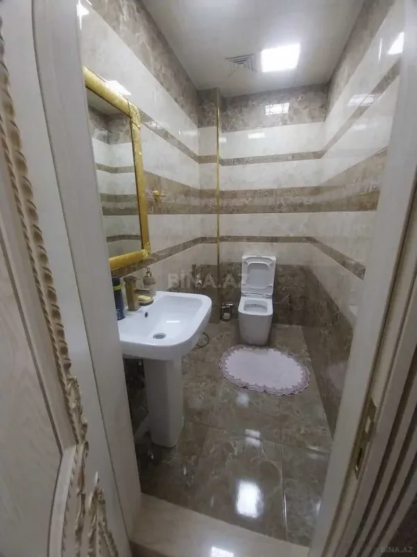 Satılır 4 otaqlı mənzil 175 m²