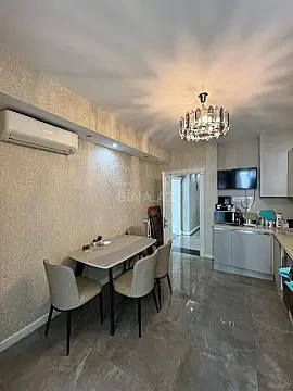 Satılır 4 otaqlı mənzil 146 m²