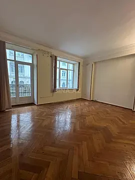 Satılır 3 otaqlı mənzil 90 m² — Bakı, Sahil qəs. 3 otaq 90.00 m²