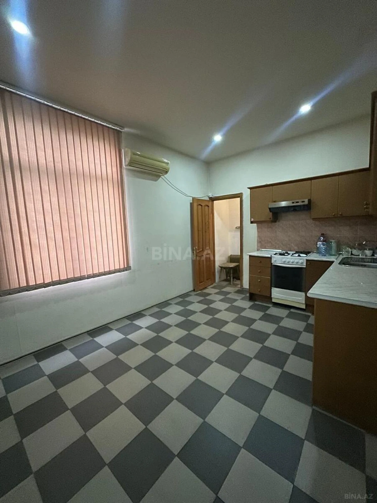 Satılır 3 otaqlı mənzil 90 m²