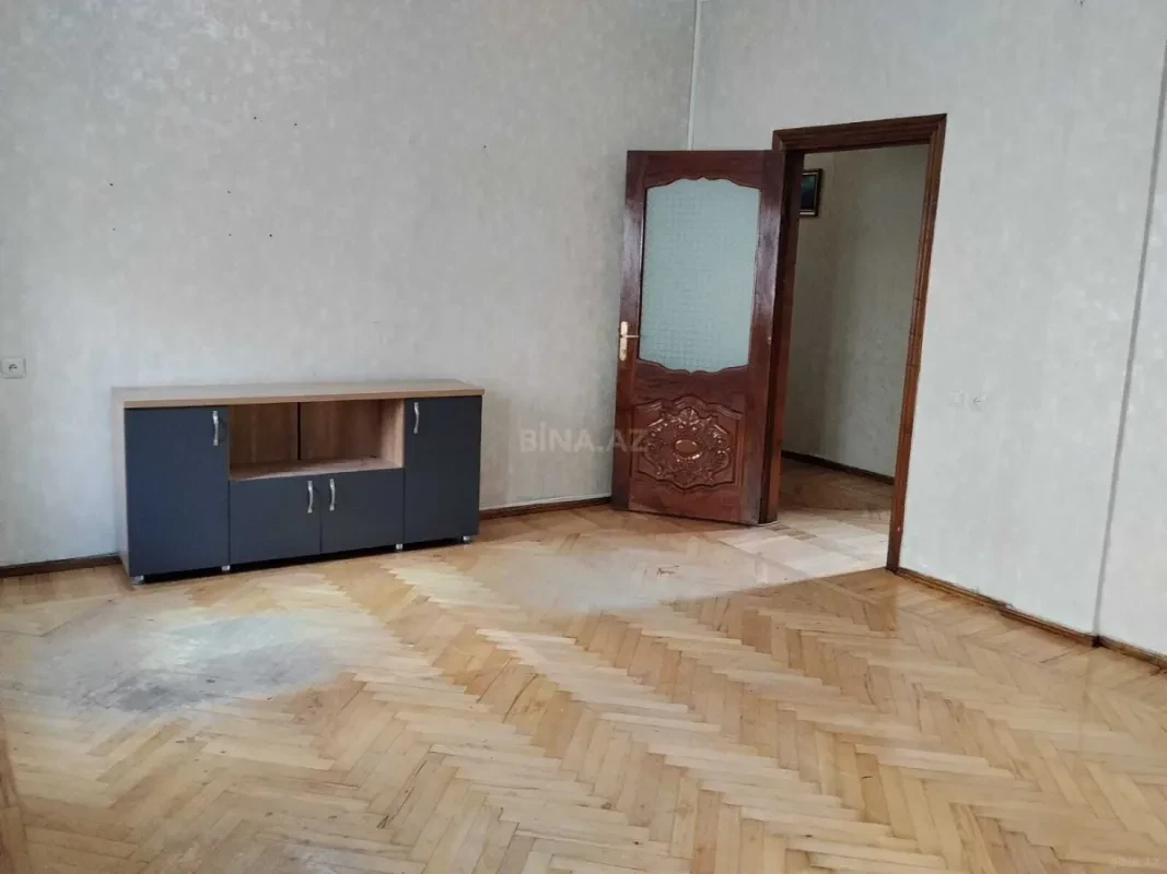 Kirayə verilir 3 otaqlı ofis 85 m²