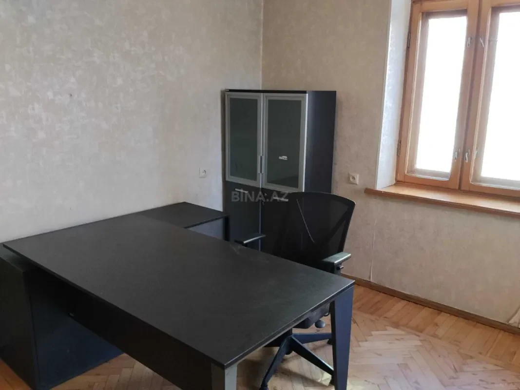 Kirayə verilir 3 otaqlı ofis 85 m²
