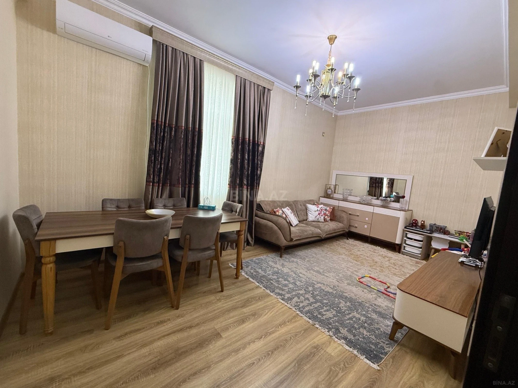 Satılır 2 otaqlı mənzil 68 m²