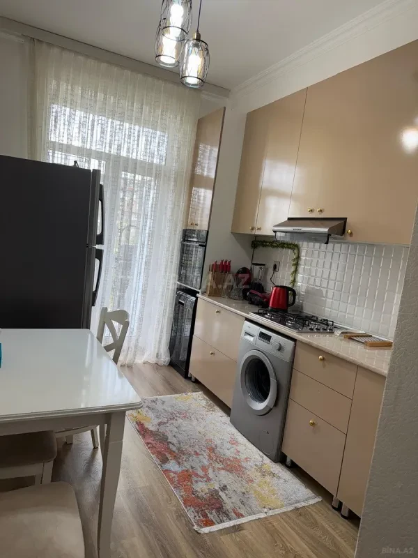 Satılır 2 otaqlı mənzil 68 m²