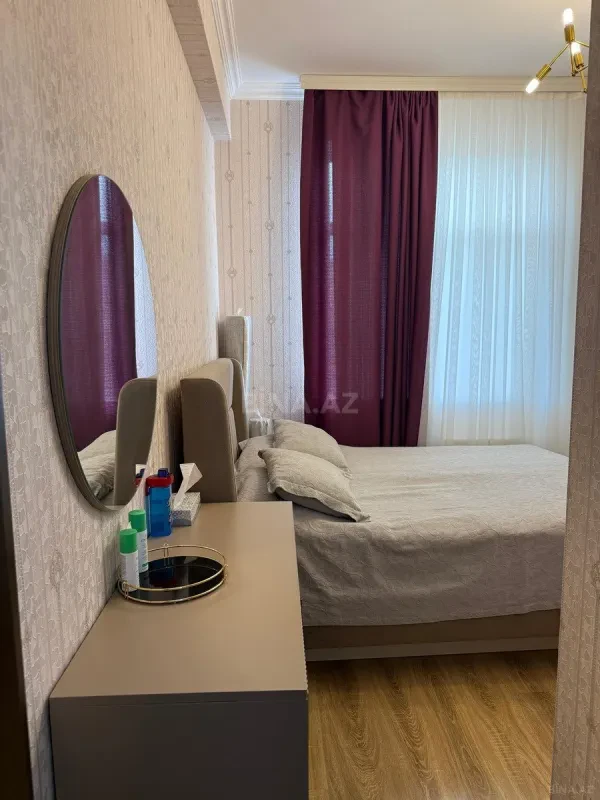 Satılır 2 otaqlı mənzil 68 m²