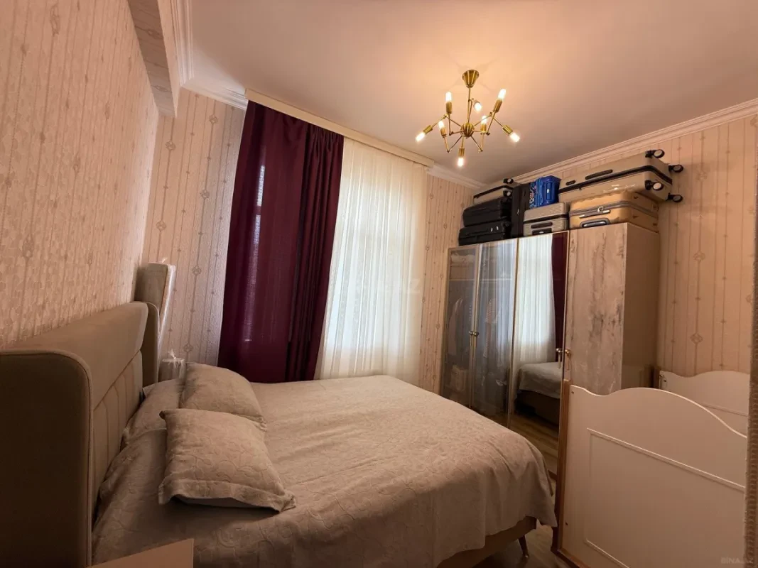 Satılır 2 otaqlı mənzil 68 m²