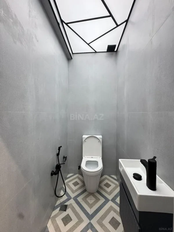Satılır 2 otaqlı mənzil 82 m²