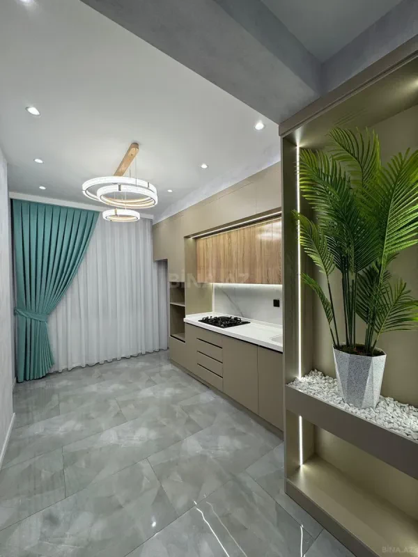 Satılır 2 otaqlı mənzil 82 m²