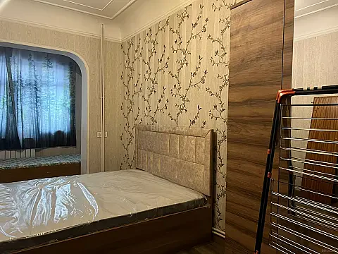 Kirayə verilir 2 otaqlı mənzil 60 m²
