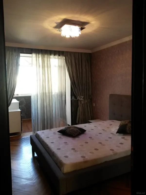 Satılır 2 otaqlı mənzil 60 m²