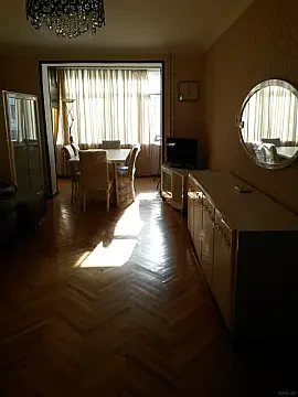 Satılır 2 otaqlı mənzil 60 m²