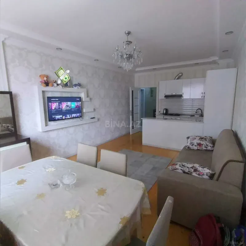 Kirayə verilir 2 otaqlı mənzil 70 m²