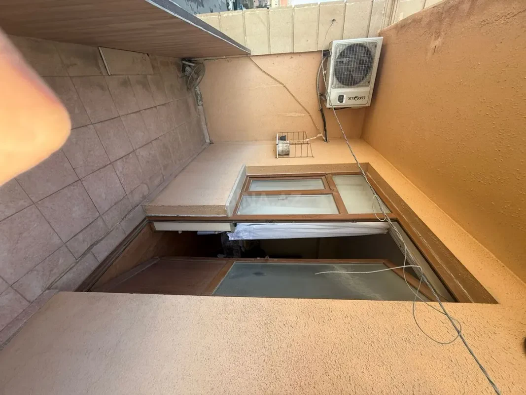Satılır 2 otaqlı mənzil 87 m²