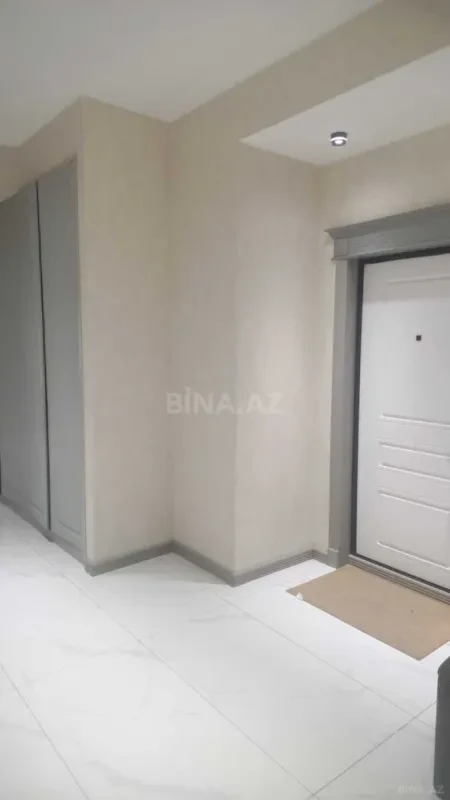 Satılır 4 otaqlı mənzil 120 m²