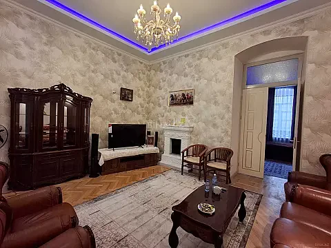 Satılır 3 otaqlı mənzil 110 m² — Bakı, Sahil qəs. 3 otaq 110.00 m²