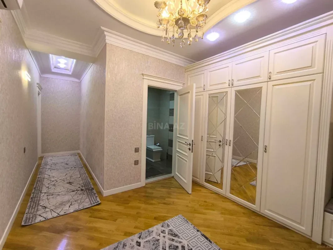 Kirayə verilir 2 otaqlı mənzil 96 m²