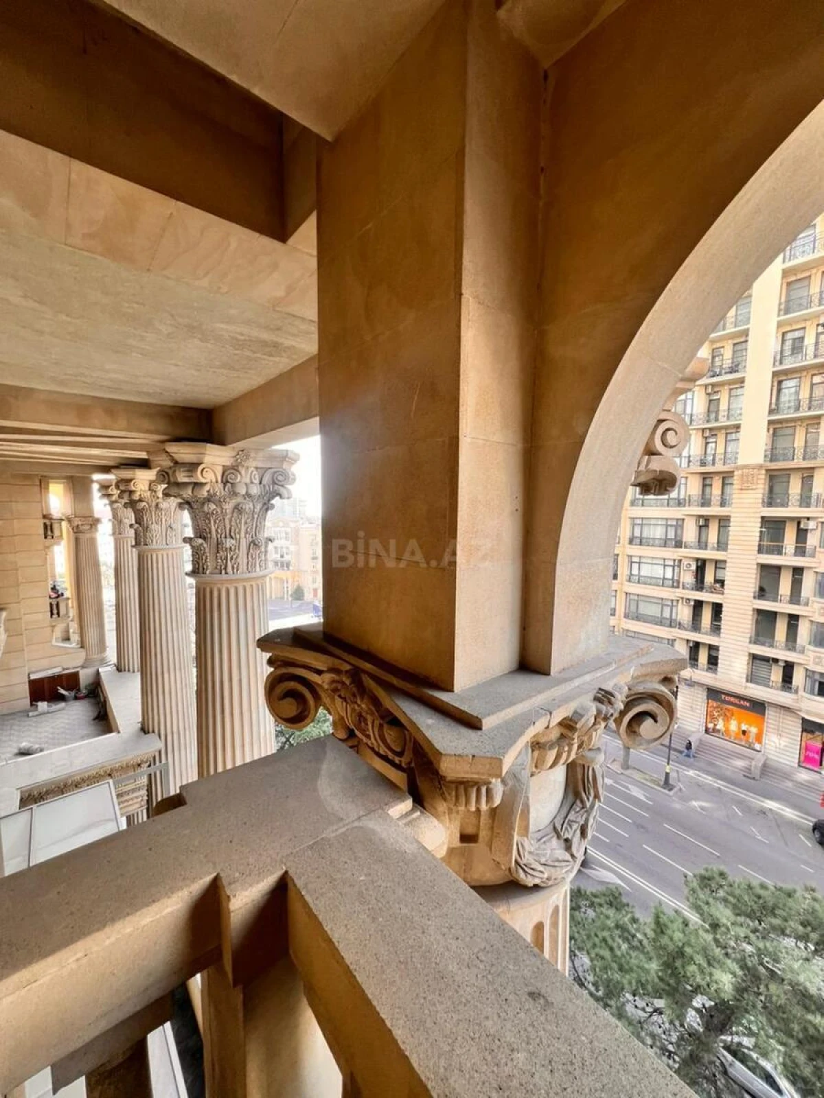 Satılır 3 otaqlı mənzil 109 m²