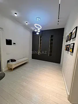 Satılır 3 otaqlı mənzil 109 m²