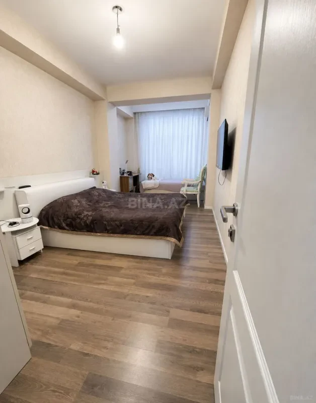Satılır 2 otaqlı mənzil 78 m²