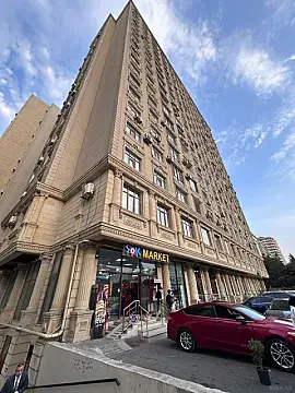 Satılır 2 otaqlı mənzil 78 m² — Bakı, İnşaatçılar 2 otaq 78.00 m²