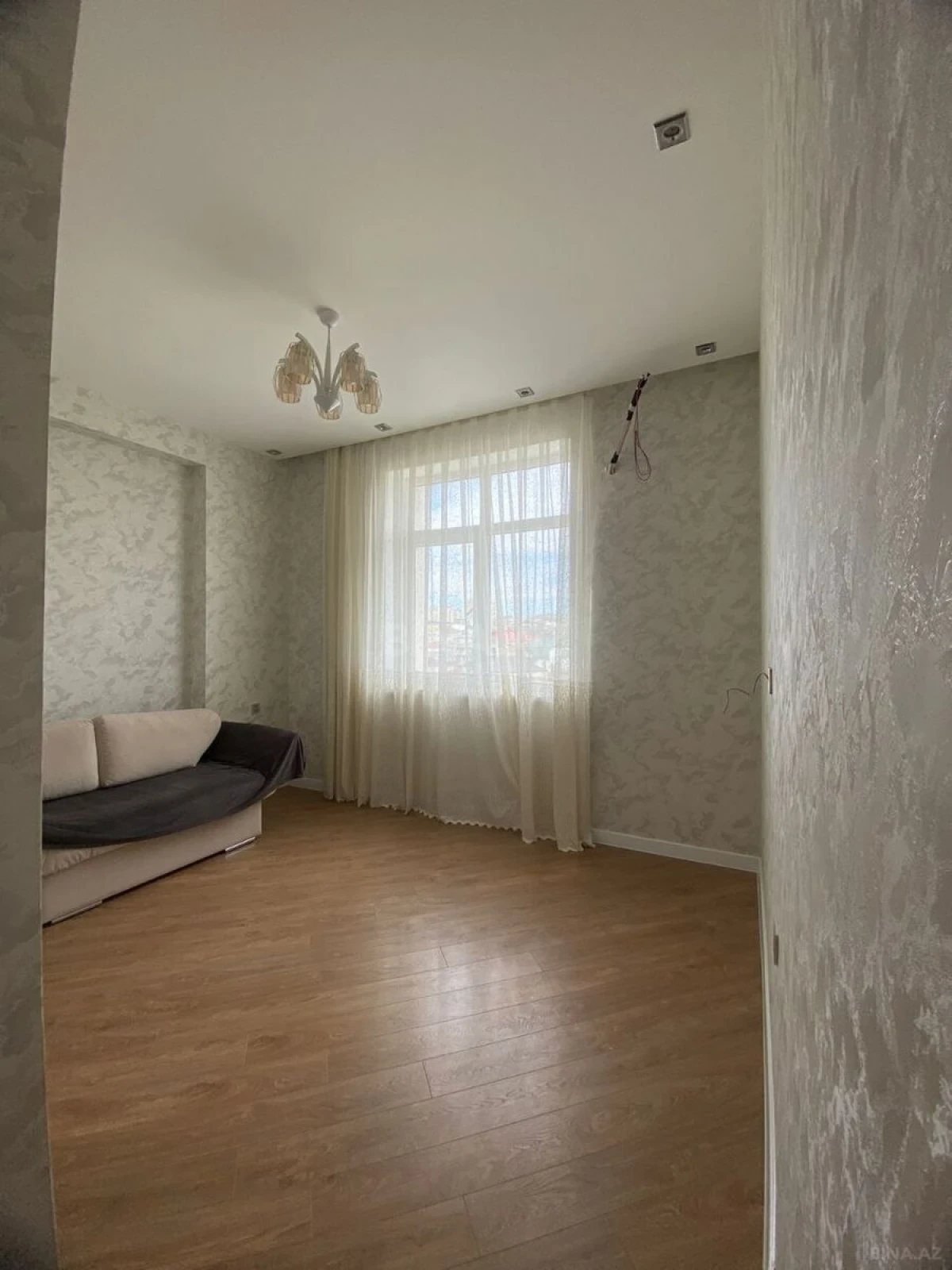 Satılır 2 otaqlı mənzil 54 m²