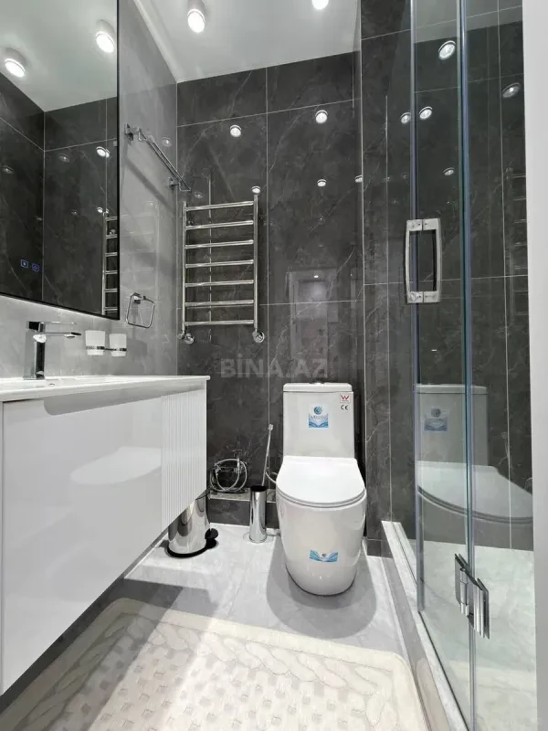 Kirayə verilir 3 otaqlı mənzil 130 m²