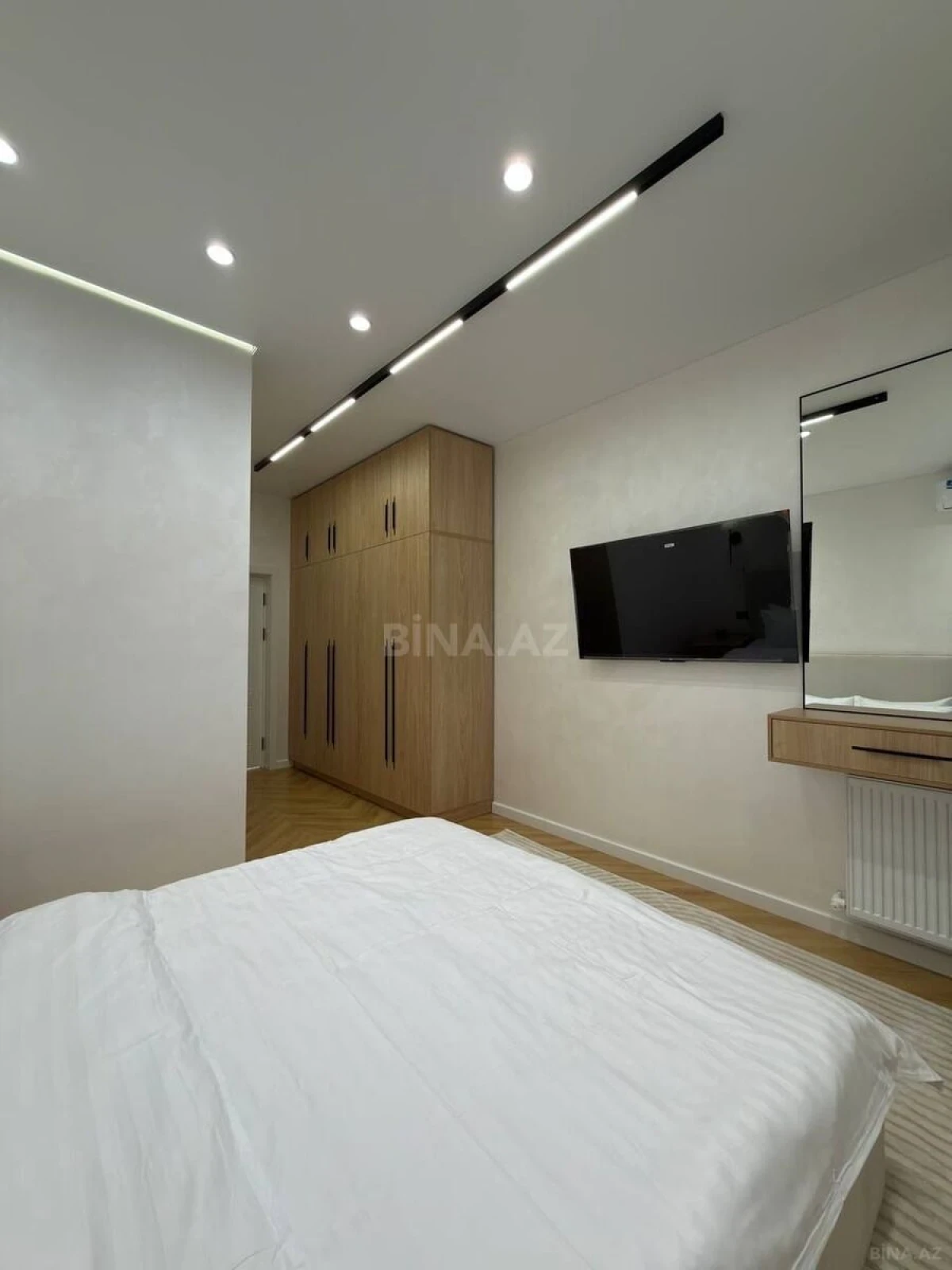 Kirayə verilir 3 otaqlı mənzil 130 m²