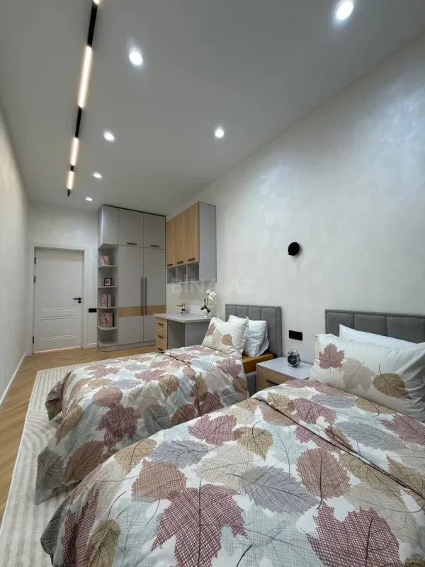 Kirayə verilir 3 otaqlı mənzil 130 m²