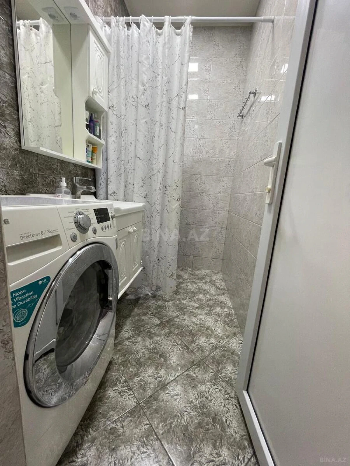 Satılır 2 otaqlı mənzil 60 m²