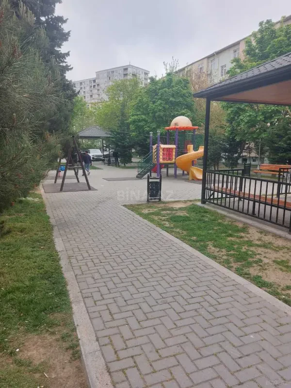 Satılır 2 otaqlı mənzil 43.5 m²