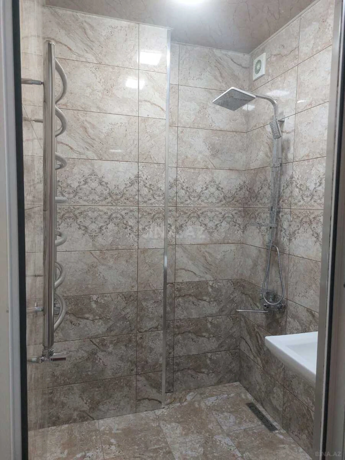 Satılır 2 otaqlı mənzil 43.5 m²