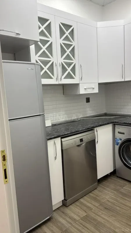 Kirayə verilir 3 otaqlı mənzil 97 m²