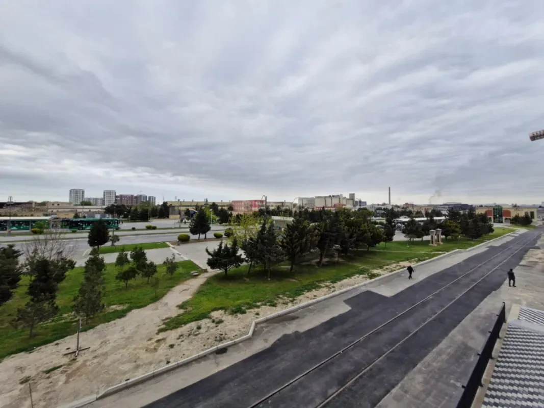 Satılır 2 otaqlı mənzil 61 m²