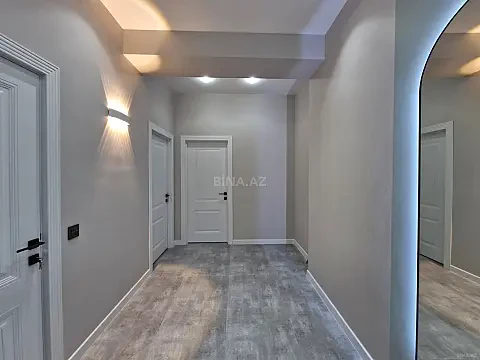 Satılır 2 otaqlı mənzil 61 m²