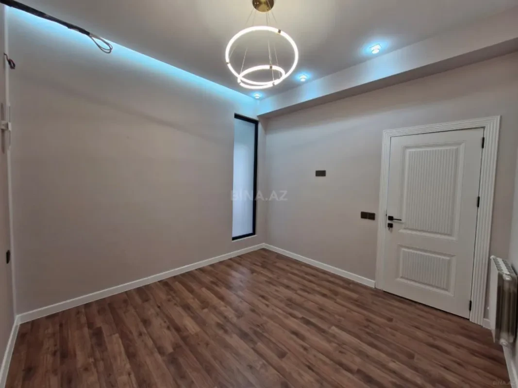 Satılır 2 otaqlı mənzil 61 m²