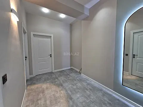 Satılır 2 otaqlı mənzil 61 m²