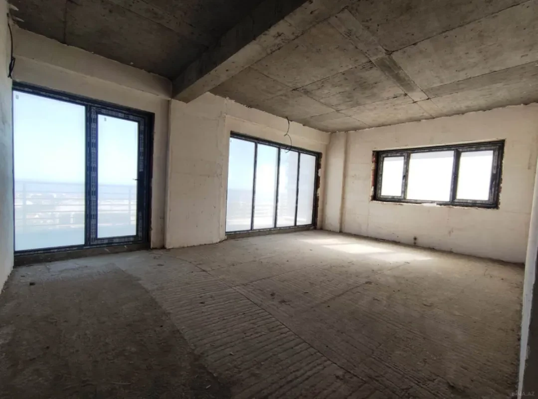 Satılır 3 otaqlı mənzil 163 m²