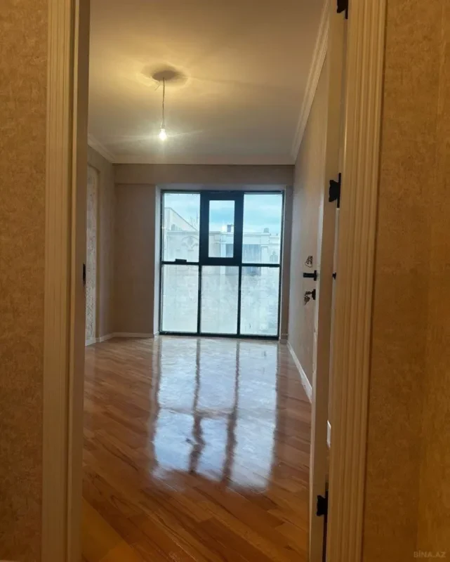 Satılır 3 otaqlı mənzil 83 m²