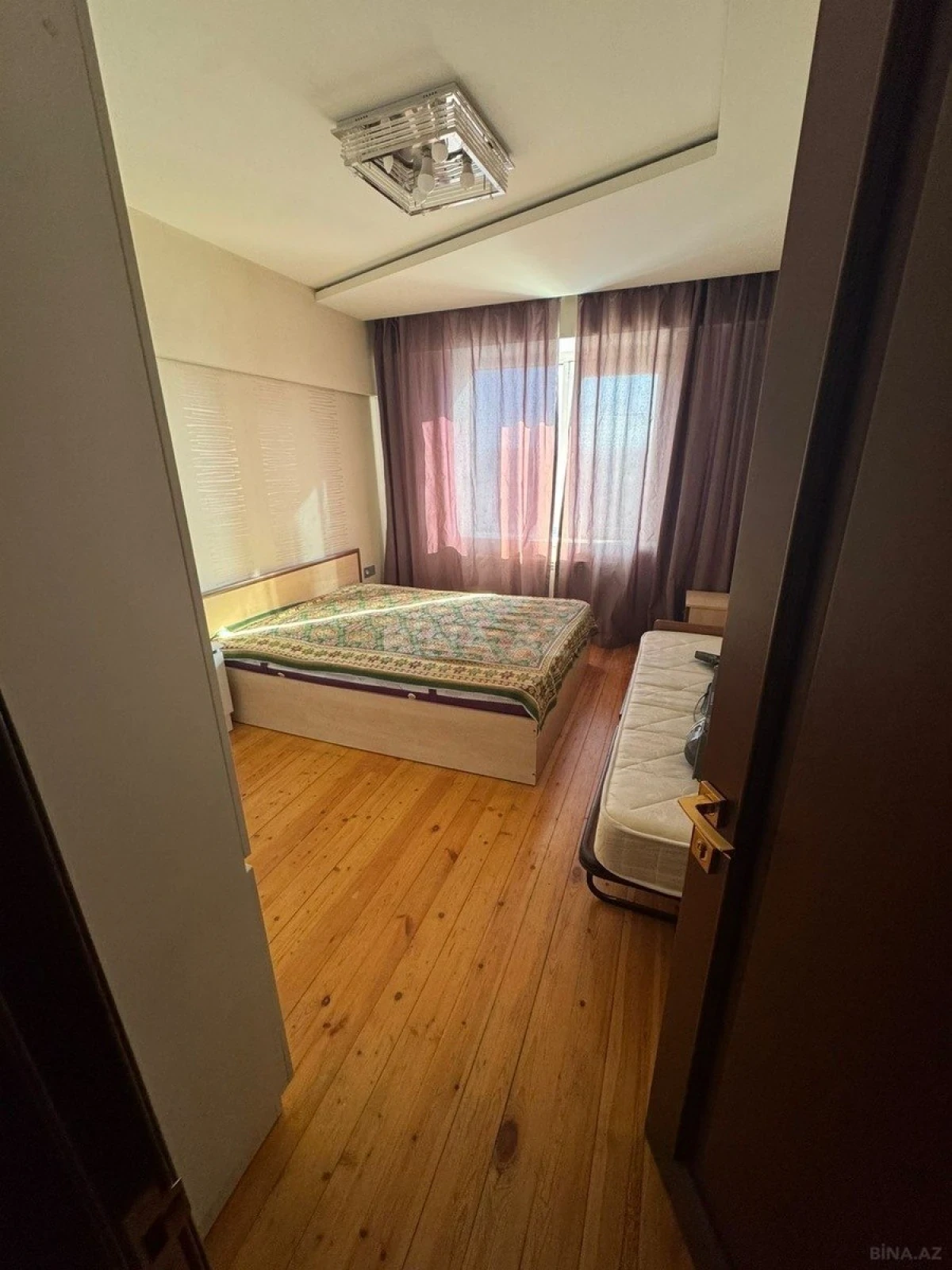 Kirayə verilir 2 otaqlı mənzil 67 m²