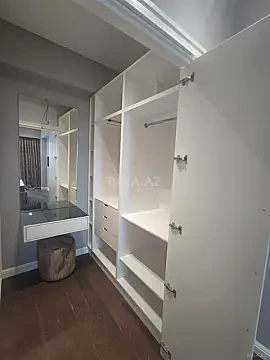 Kirayə verilir 4 otaqlı mənzil 129 m²