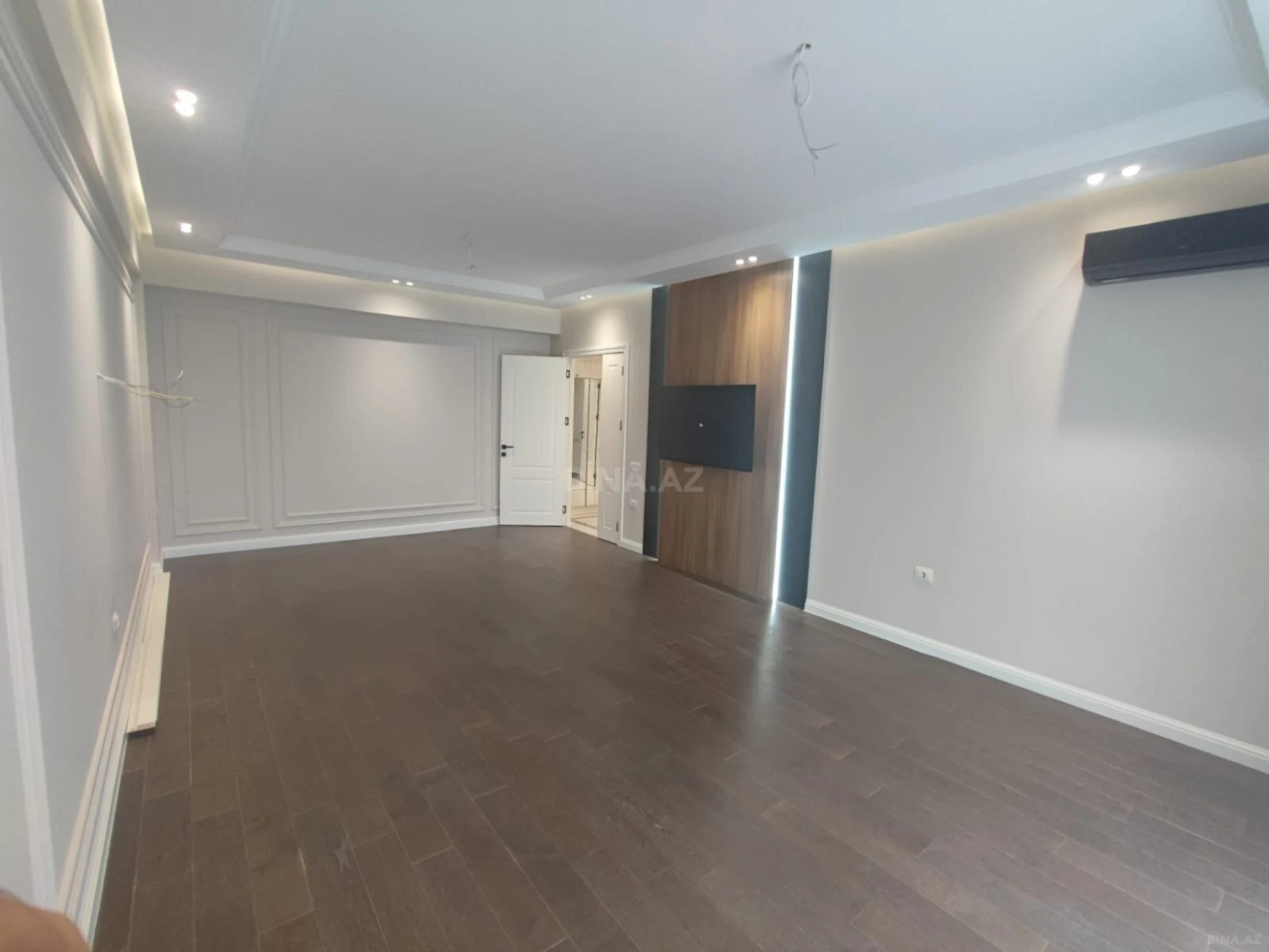 Kirayə verilir 4 otaqlı mənzil 129 m²