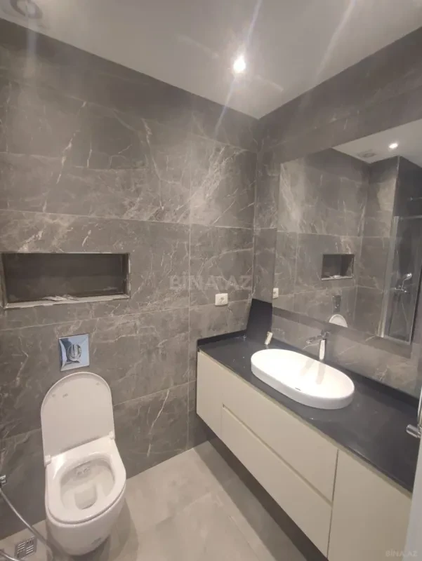 Kirayə verilir 4 otaqlı mənzil 129 m²